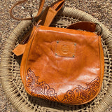 Retro Vibes Carved Leather Handbag - Tan
